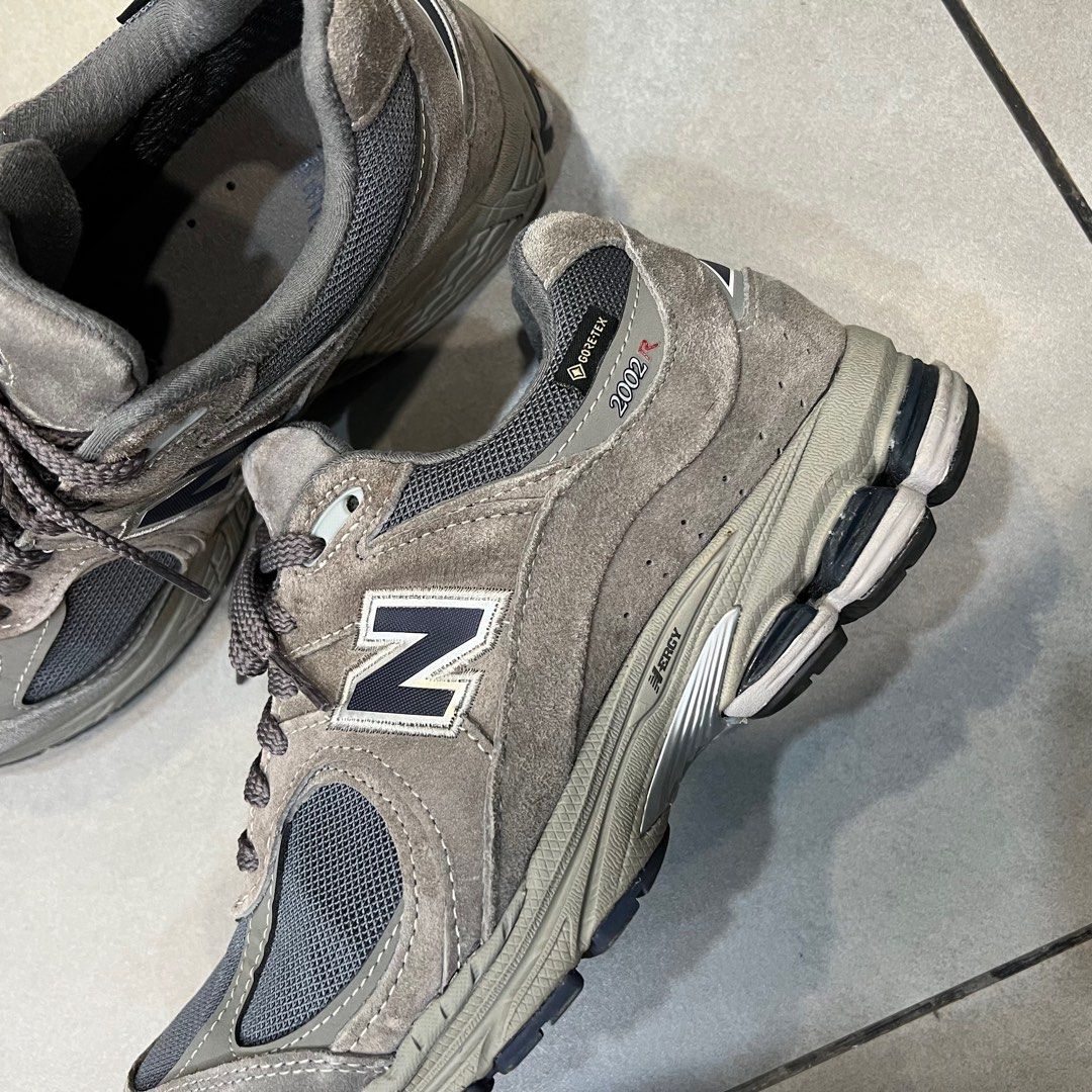 New balance 2002R gore-tex , us8, Men's Fashion, Footwear, Sneakers on  Carousell