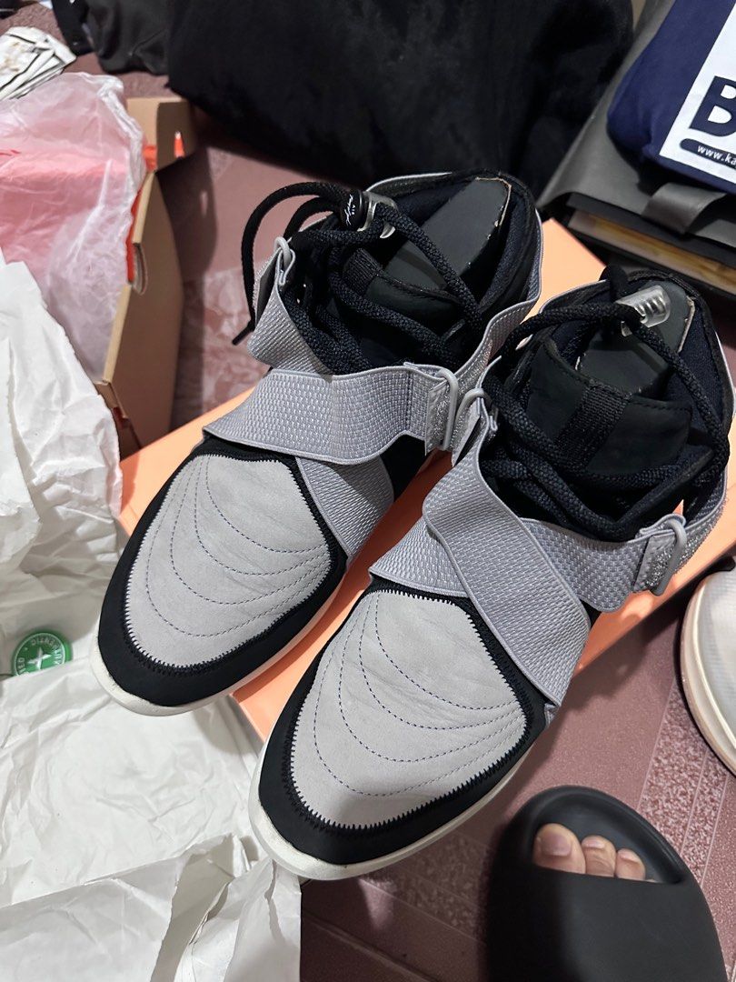 Fear of god raid friends and family outlet