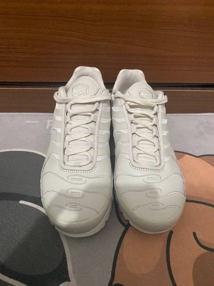 White leather cheap air max plus