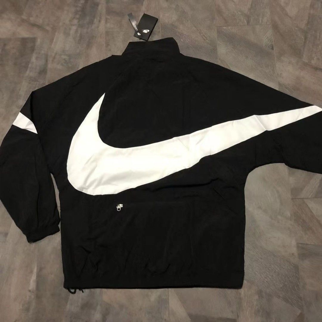 Nike Big Swoosh Woven Halfzip Jacket AJ2696 010 Fesyen Pria