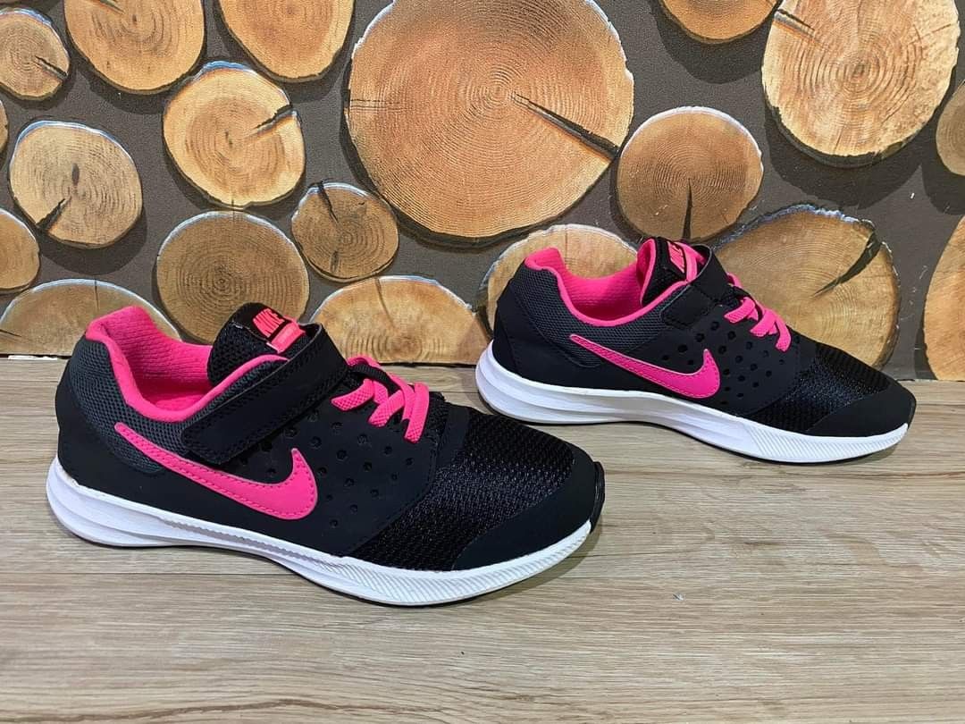 Nike downshifter 7 top pink and black
