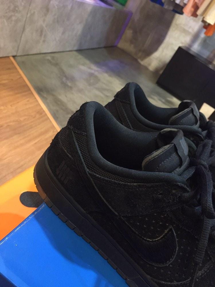 undefeated dunk triple black