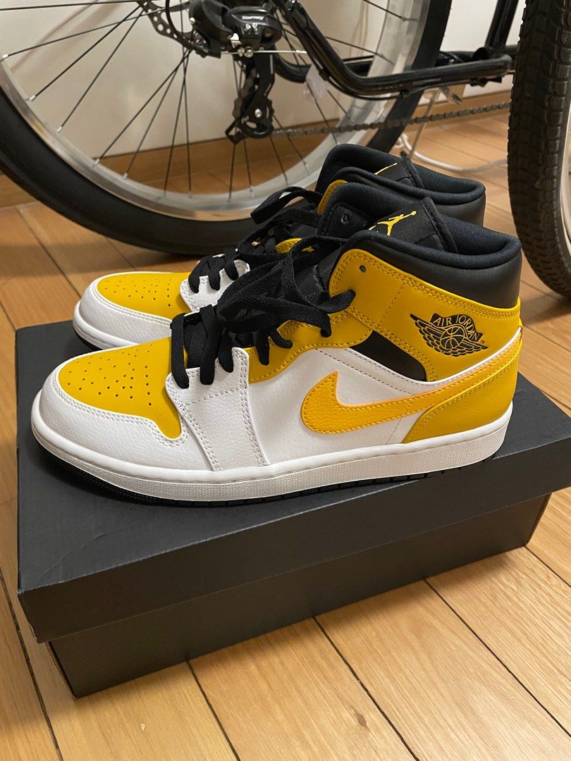 Nike Jordan 1 mid university gold, Men's Fashion, Footwear, Sneakers on  Carousell