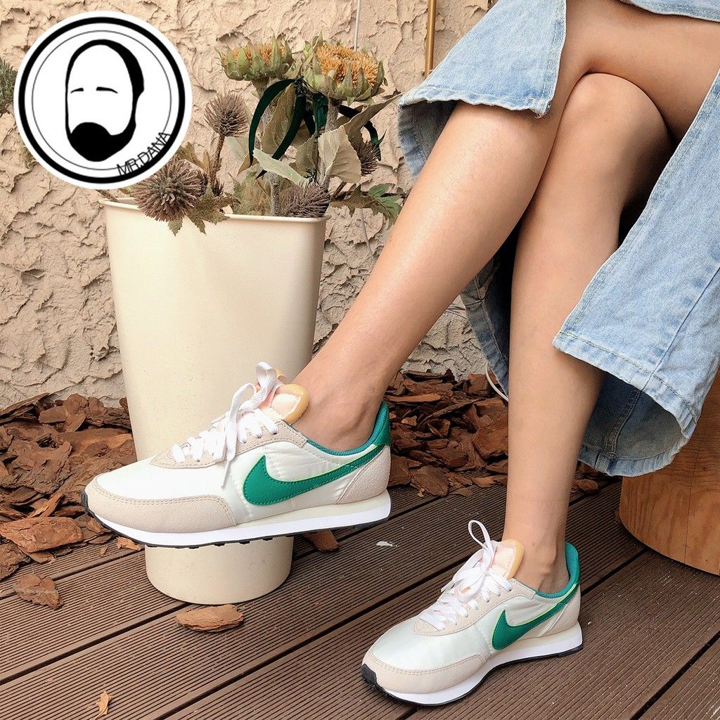 Nike waffle trainer on sale ii