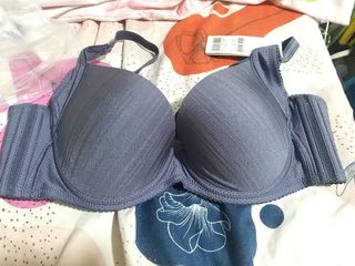 (Category: ) located in . Submitted by calibear22 (Listing ID 1242719473, Image 1). Description: .