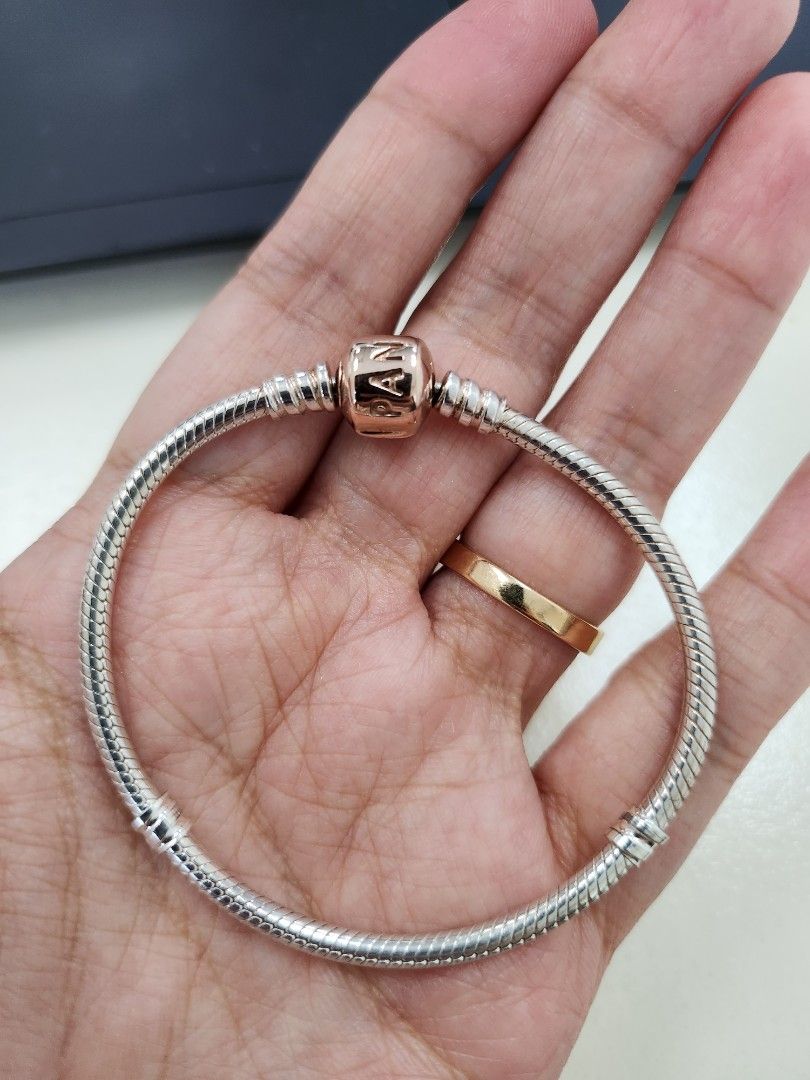 Peridot. Surface 2.5 x 3 cm. Size 17 - Rings - IKstone | e-shop | Power  Jewelry