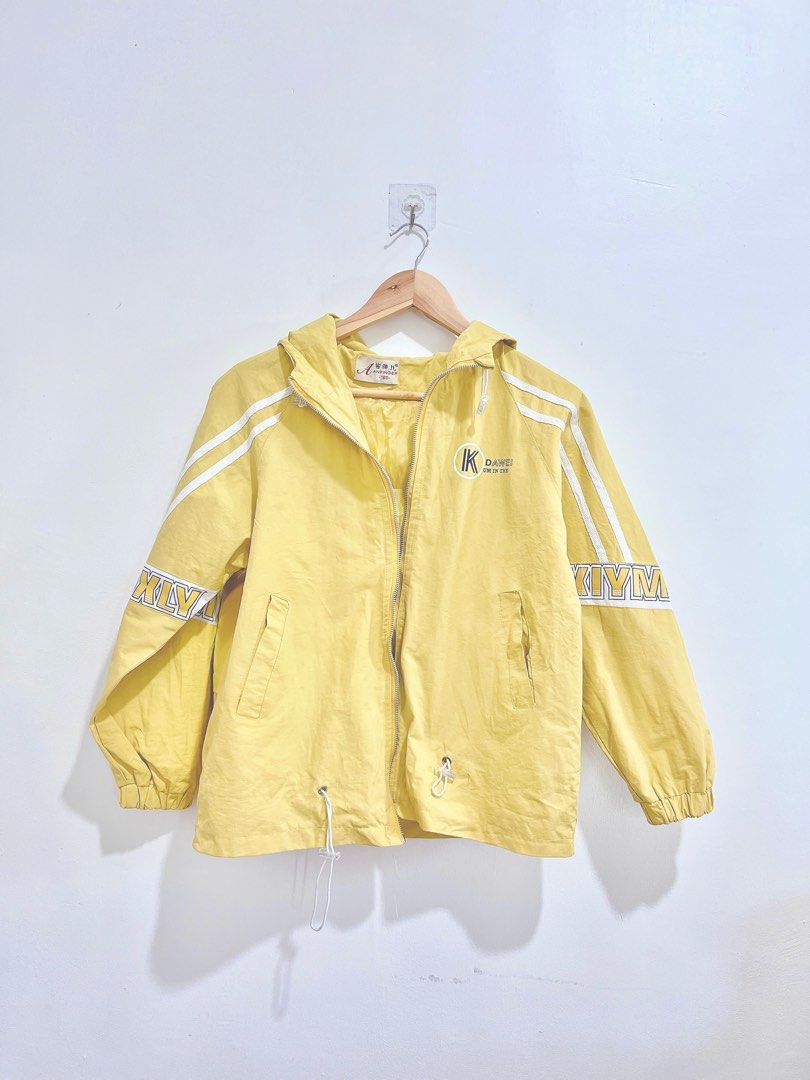 Pastel Yellow Jacket Women s Fashion Coats Jackets and Outerwear on Carousell