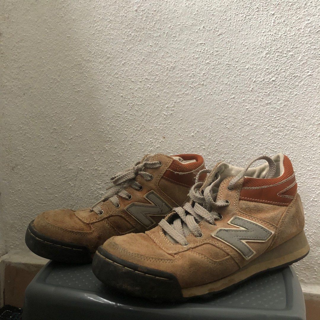 Preloved New Balance Hiking Casual Shoes 6UK 7UK