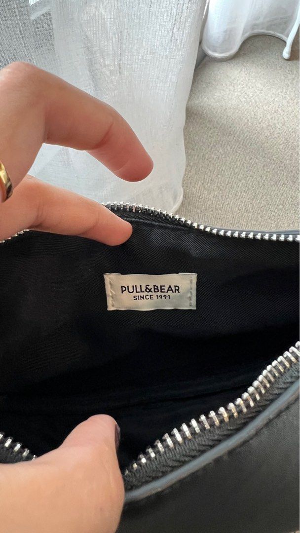 Pull and bear shoulder bag new arrivals