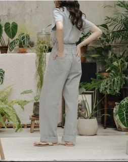 QueenShop腰後鬆緊直筒寬褲-藍M