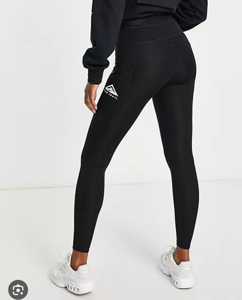Sales) Nike Trail Mountain Running Tight Epic Luxe Legging in black,  Women's Fashion, Activewear on Carousell