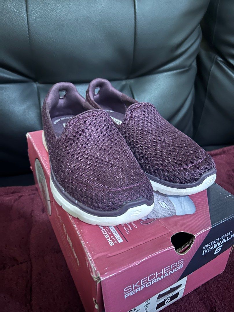Skechers Go Walk 6 Big Splash on Carousell
