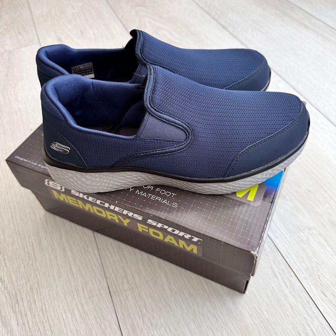 Casual shoes hotsell with memory foam