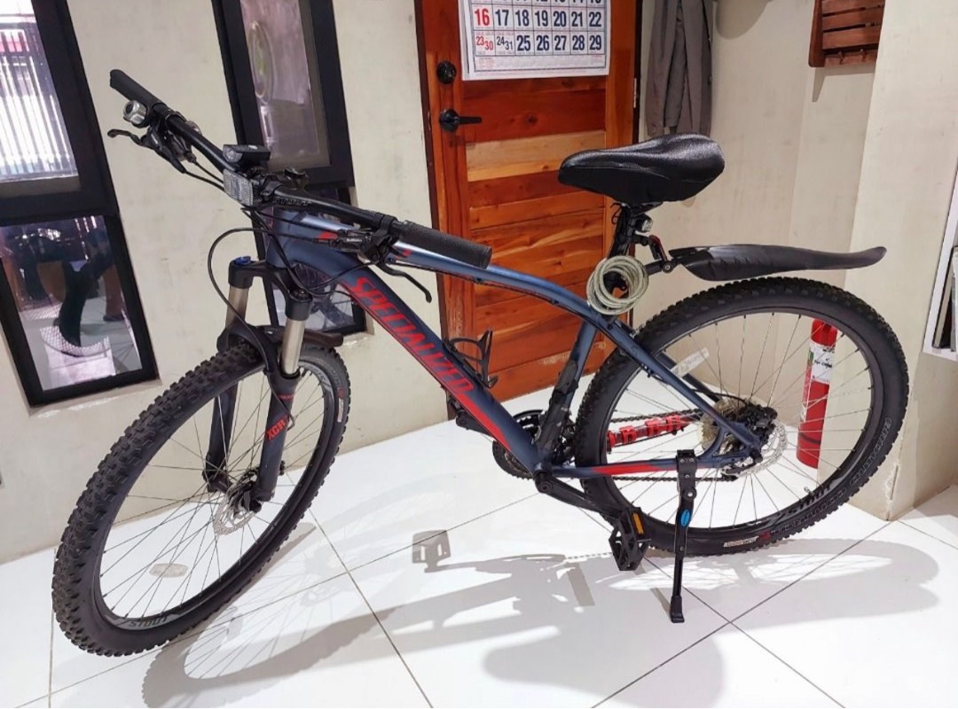 Specialized sr suntour top
