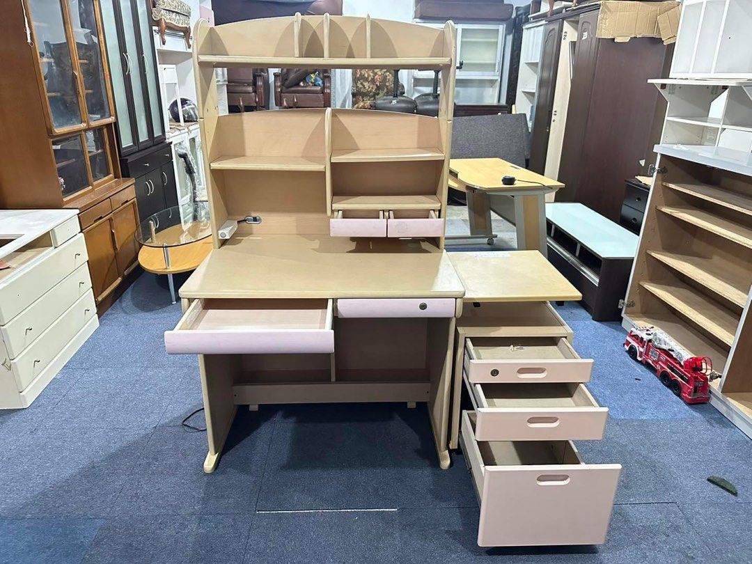 study table set Japan surplus (Category: Tables & Sets) located in Manila. Submitted by Hezcki (Listing ID 1242826540, Image 3). Description: .