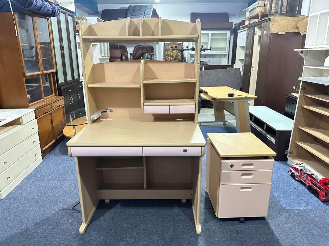study table set Japan surplus (Category: Tables & Sets) located in Manila. Submitted by Hezcki (Listing ID 1242826540, Image 1). Description: .