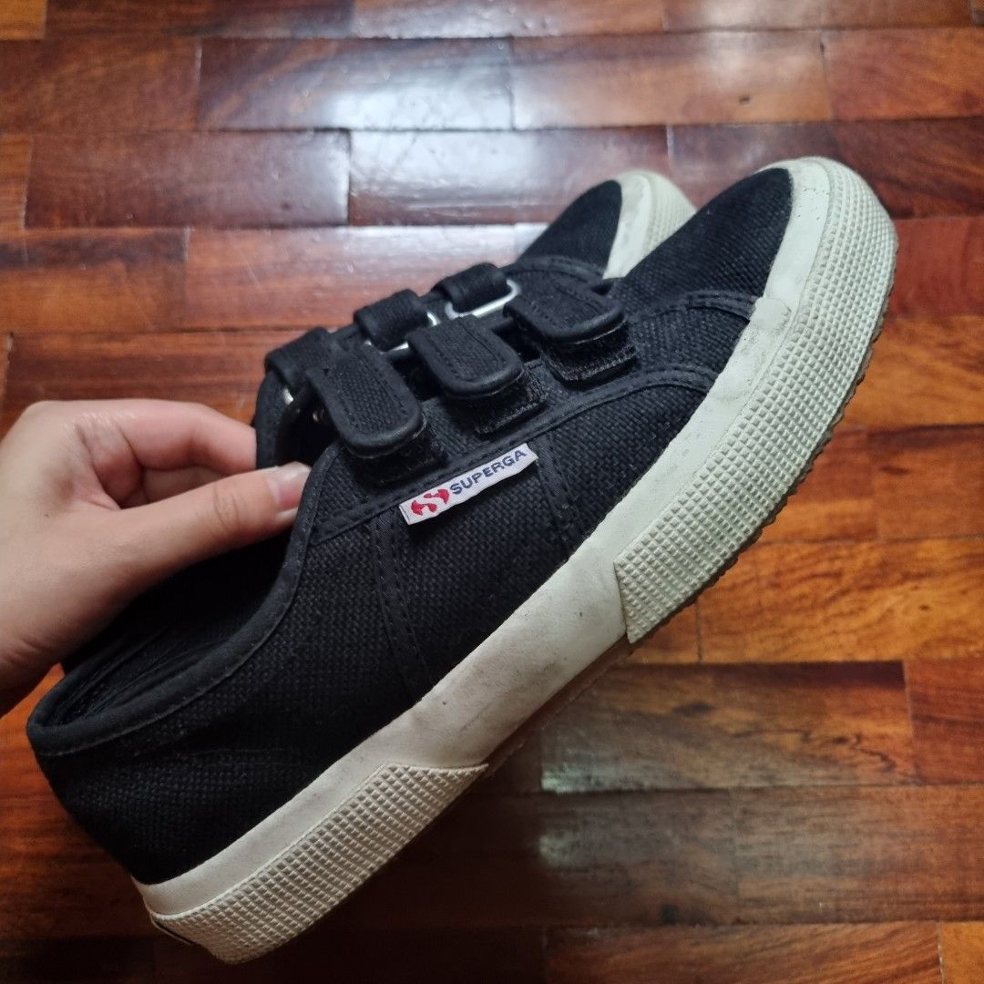 Superga Women's Sneakers (Category: Sneakers) located in Taguig. Submitted by lin_suga (Listing ID 1242790115, Image 3). Description: - good condition only used a few times - no box - needs a lil cleaning since it has dirt marks but other than that no flaws - size 37 - gcash.
