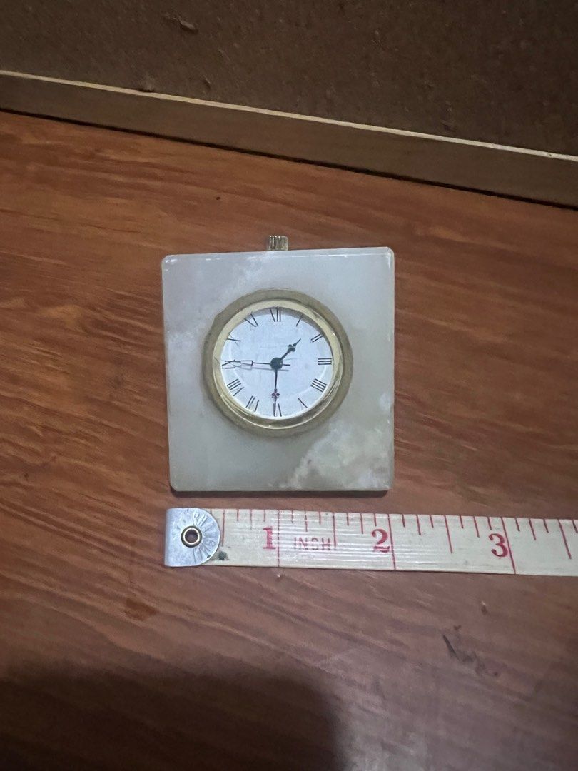 Swiss made desk clock (Category: Clocks) located in Malabon City. Submitted by 168raymond (Listing ID 1242722341, Image 3). Description: Swiss made Desk clock Good working Order One day wind Onyx marble Location Potrero Malabon .