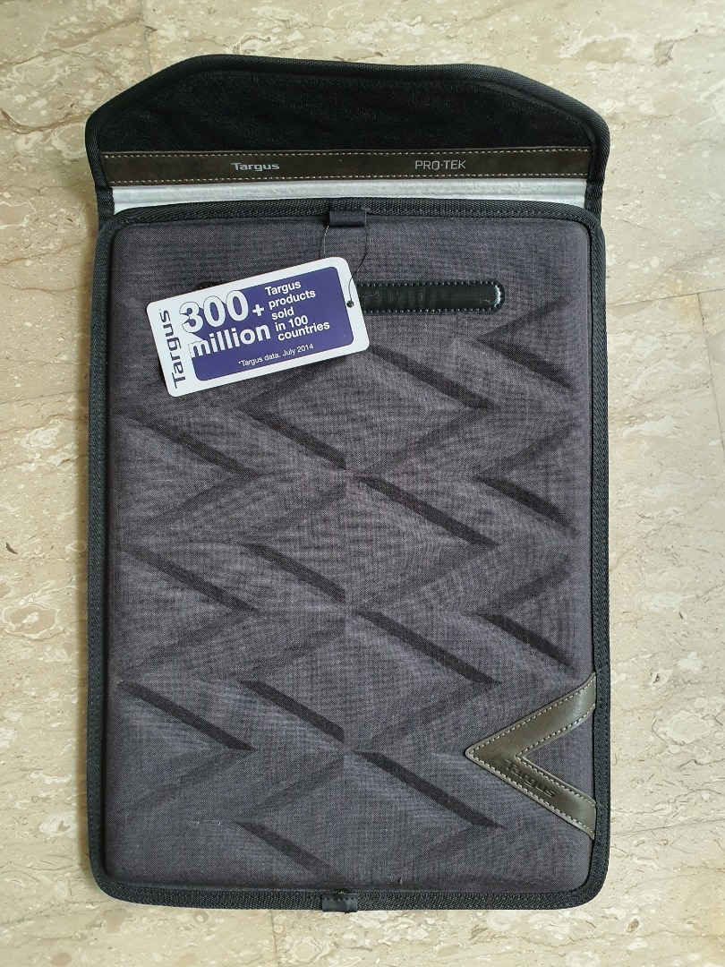 Targus 13.3 protek top laptop sleeve
