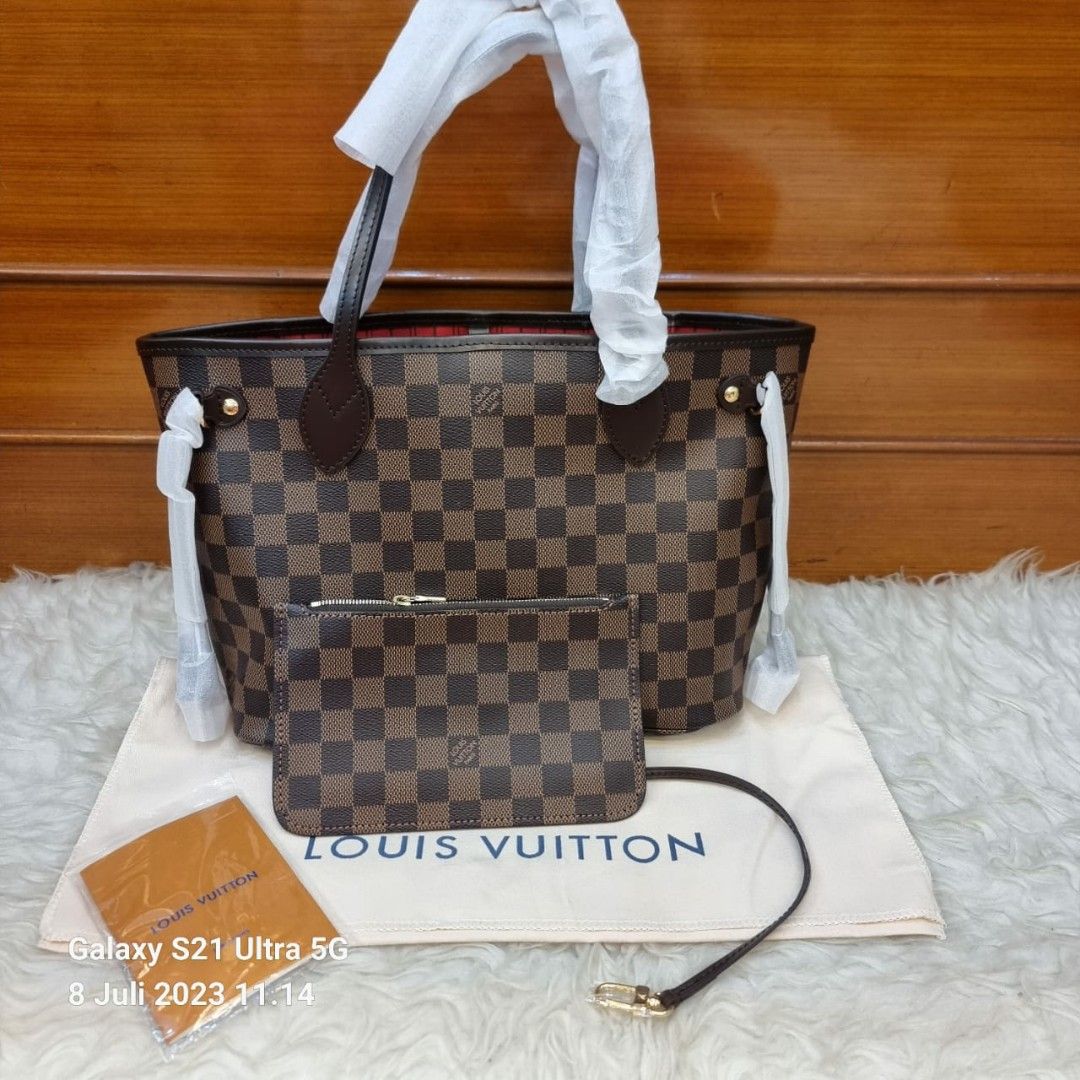 Tas LV sling bag lv with box, Fesyen Wanita, Tas & Dompet di Carousell