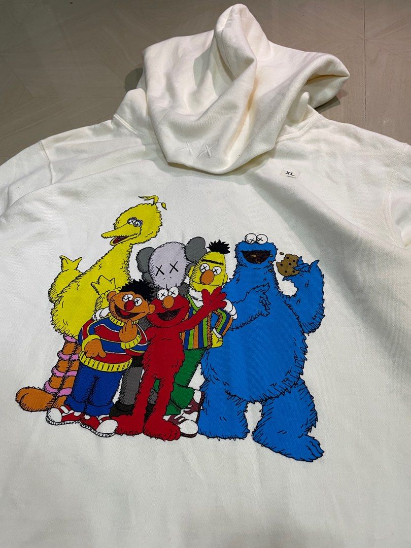 Sesame street hoodie 2024 uniqlo