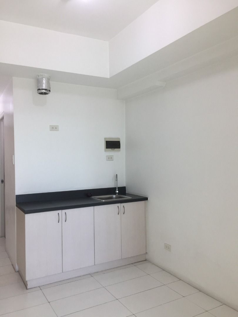Unit W - 1 Bedroom Loft Unit - The Exchange Regency, Pasig City For ...