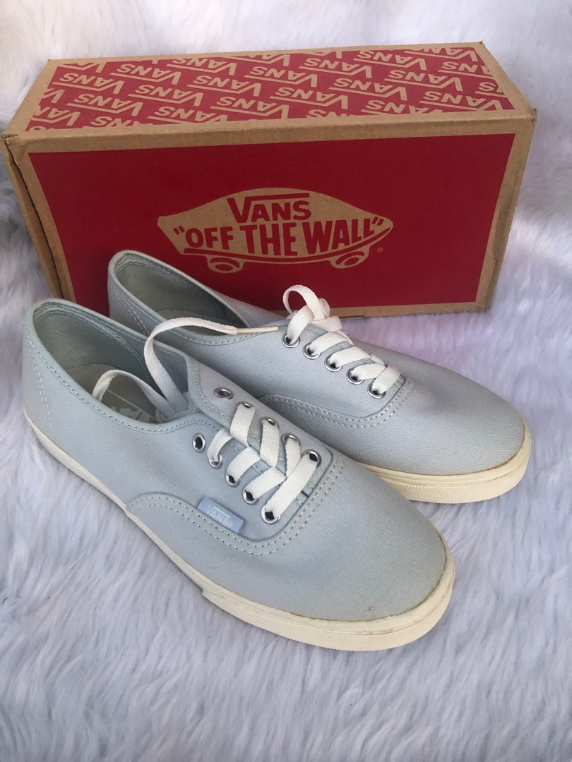 Vans suede discount authentic lo pro
