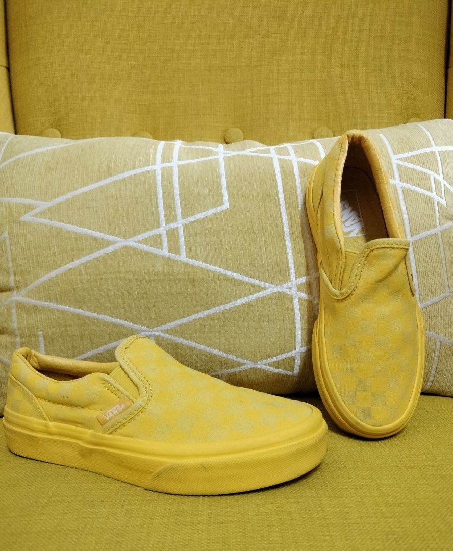 Yellow slip clearance on vans kids