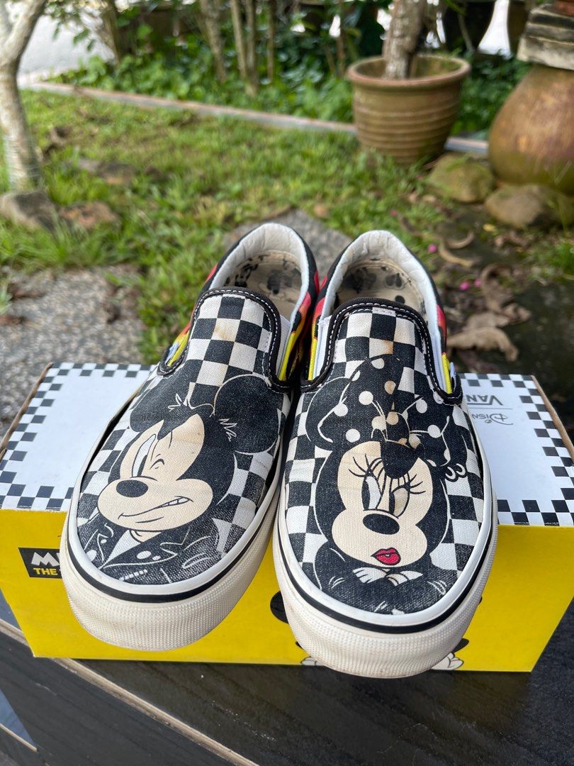 Mickeys vans discount