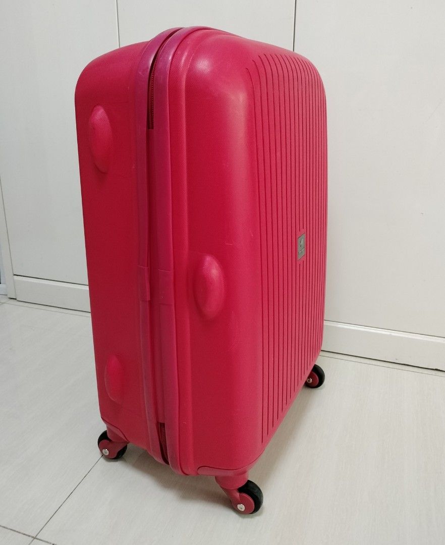 Verage Luggage / Hard Case Luggage, Hobbies & Toys, Travel, Luggage on