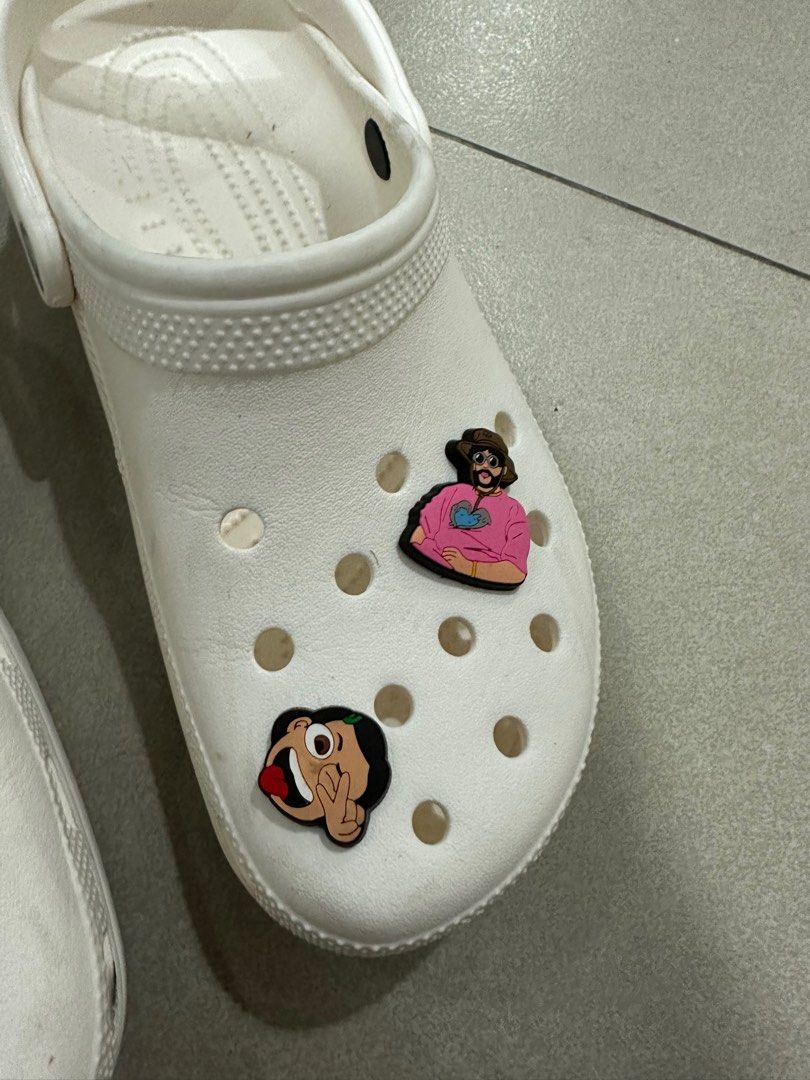White crocs women s size 9 men s 7
