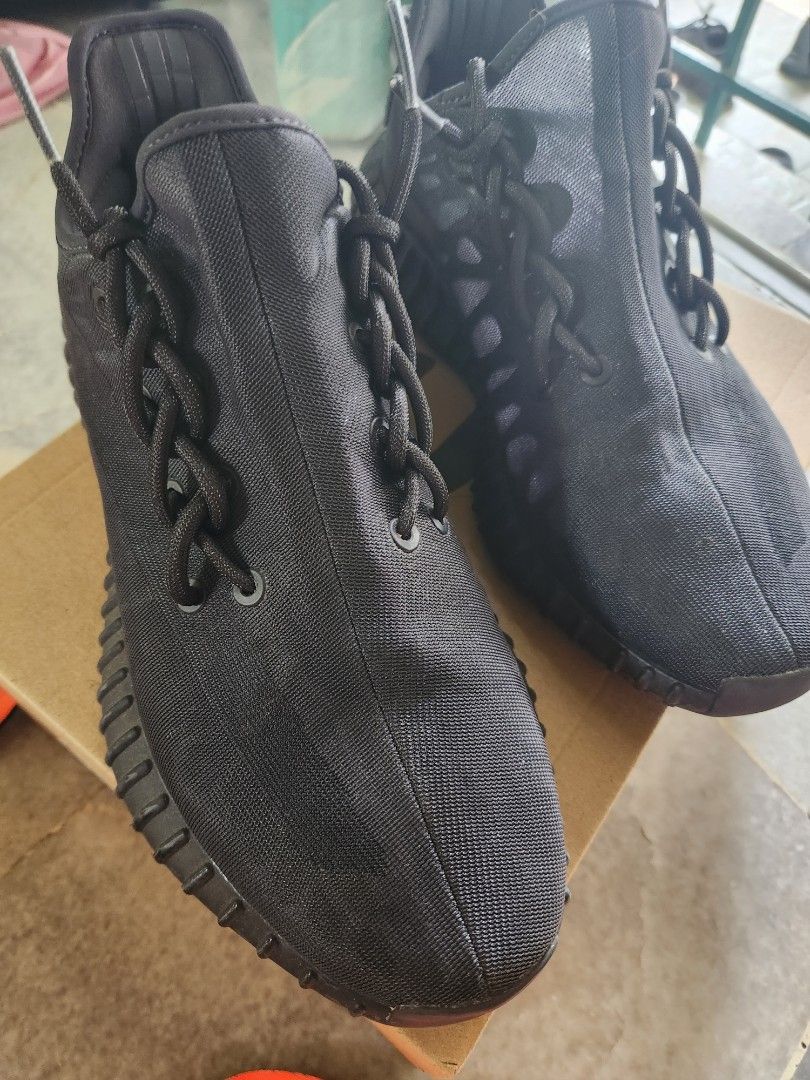 yeezy 305 v2 black