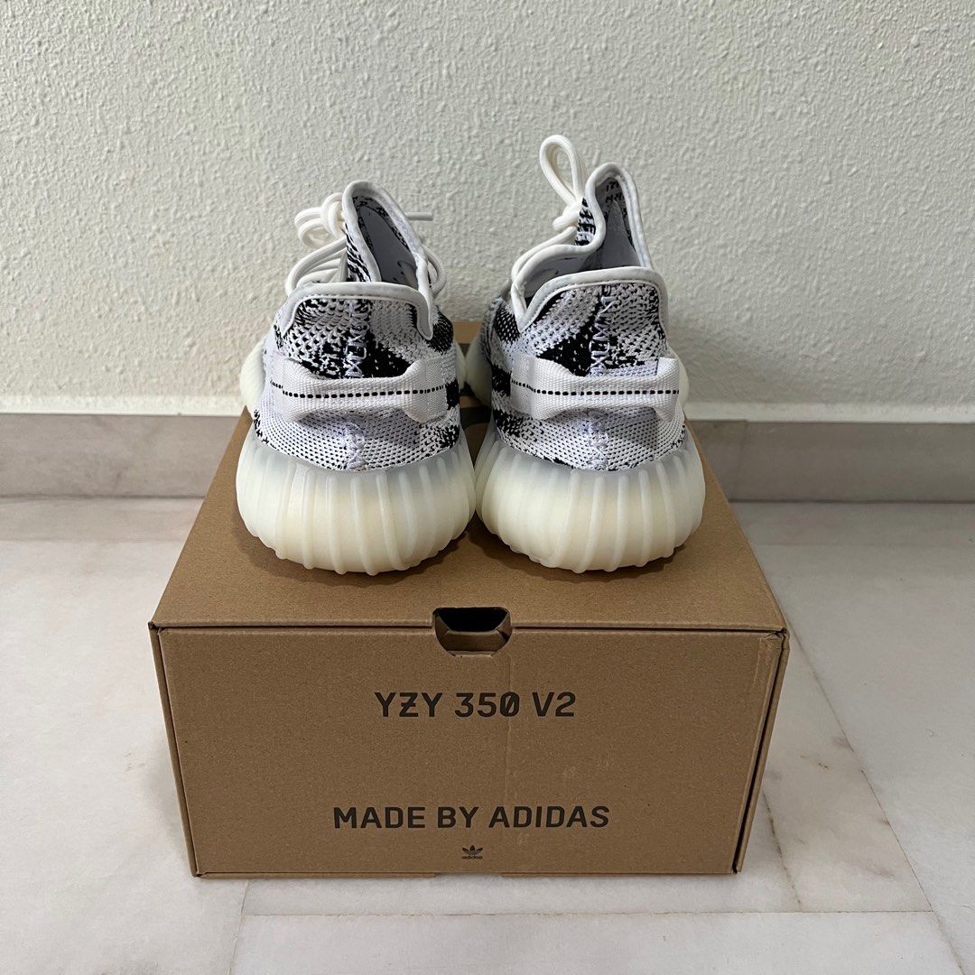 Yeezy Boost 350V2 Zebra US 9.5