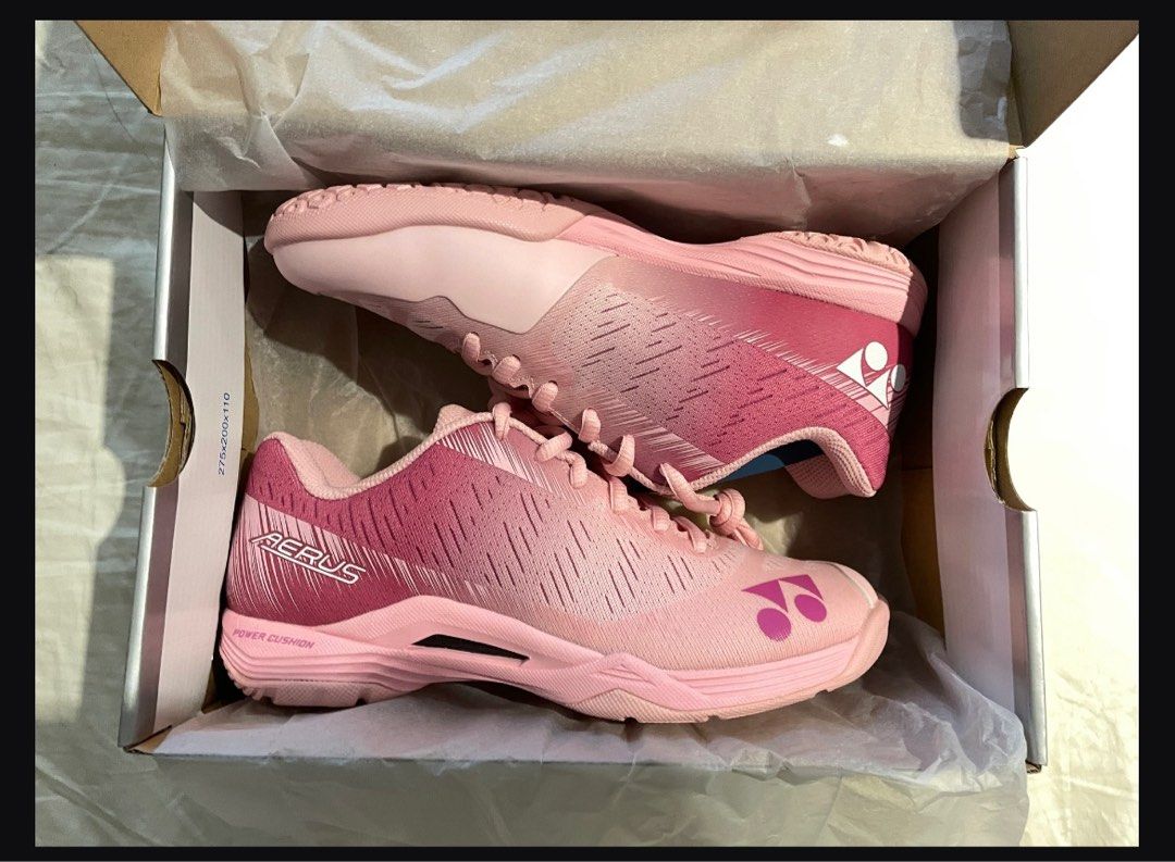 Authentic brand new Yonex women badminton shoes Aerus Z 23.5cm