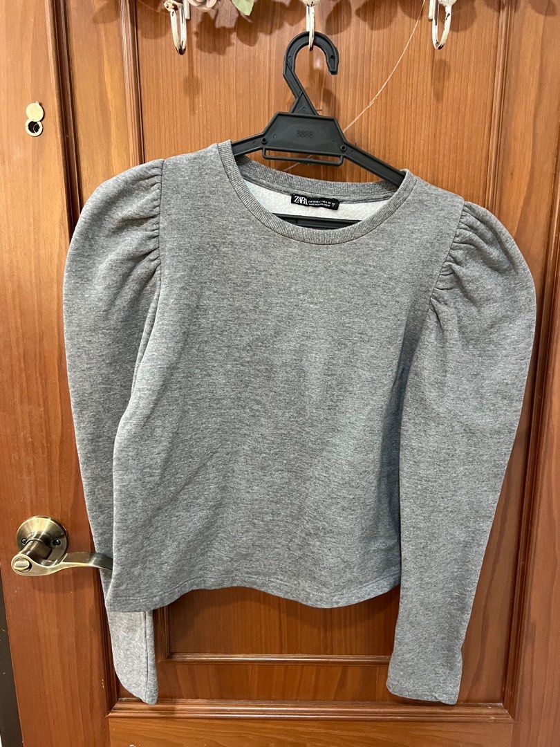 Zara puff sleeve sweatshirt in grey Women s Fashion Tops Other Tops on Carousell