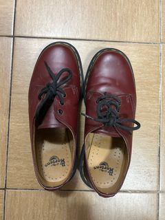 1461 Doc Martens Cherry Red Low Cut