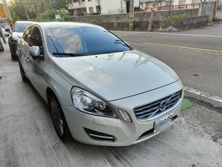 2011 S60 2.0渦輪 售19.8萬 台中看車 0977366449 陳 ,自售