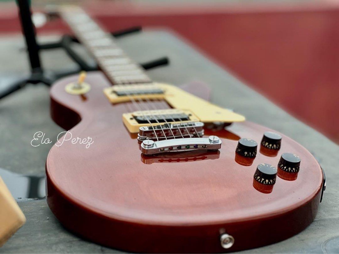 2019 Epiphone LES PAUL STUDIO LT in Walnut Finish (8 way sound output