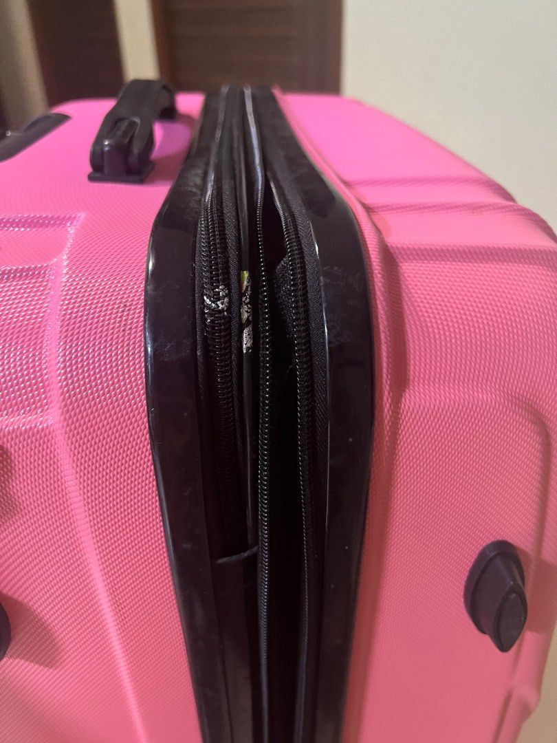 28 Inch Luggage, Hobbies & Toys, Travel, Luggage on Carousell