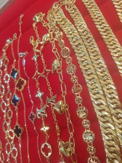 (Category: ) located in . Submitted by maple.gold.installment (Listing ID 1242916135, Image 1). Description: .