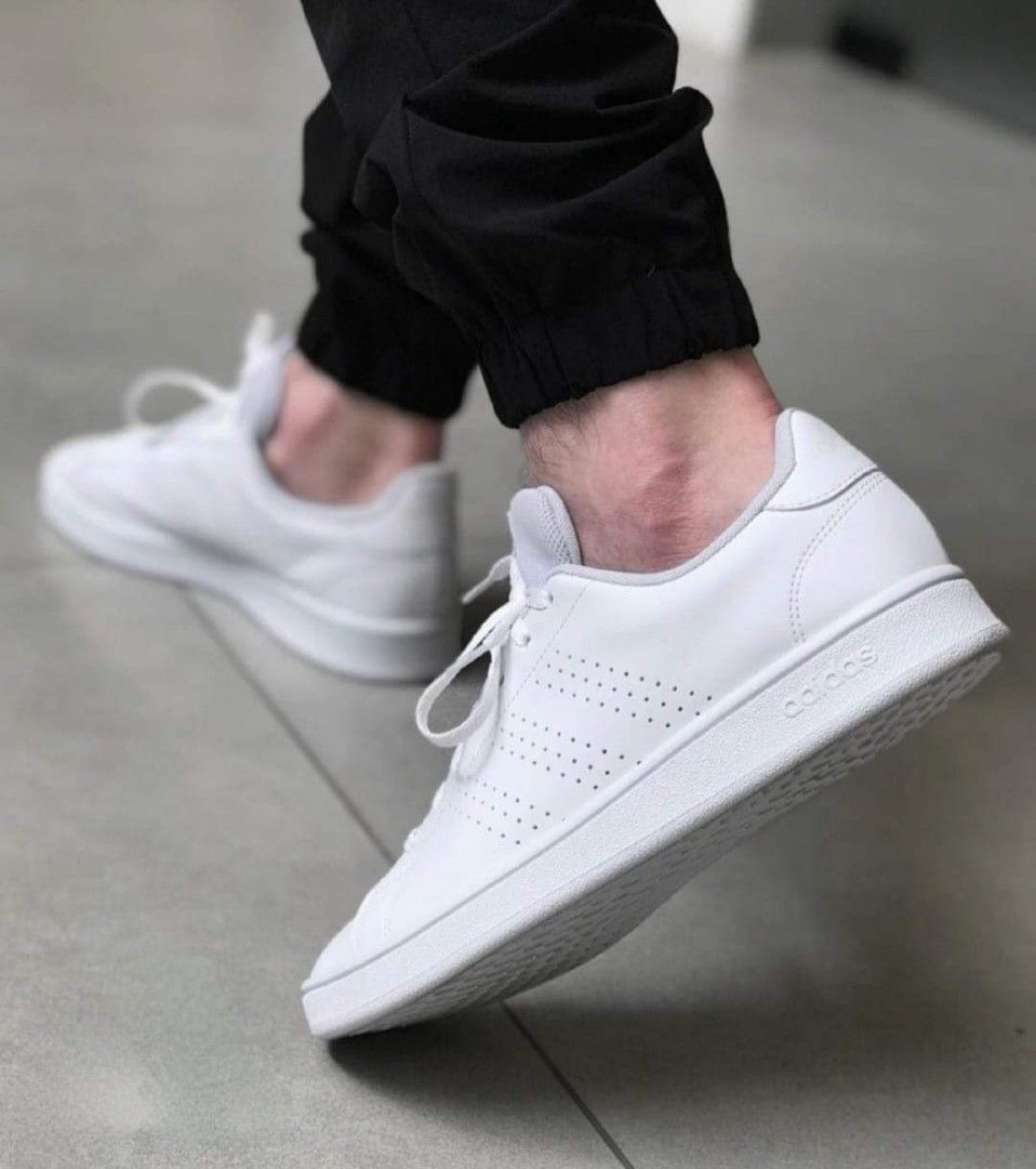 Adidas advantage triple white 2025