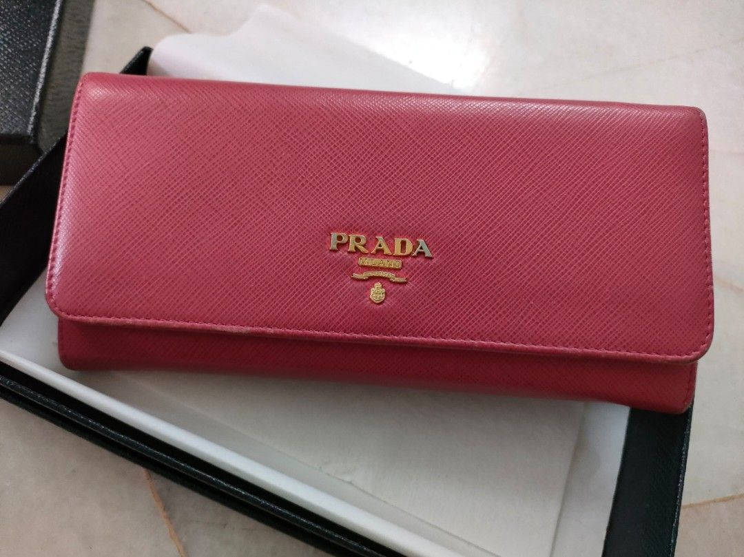 Prada wallet price shop