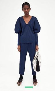 Authentic Zara Pleated Top