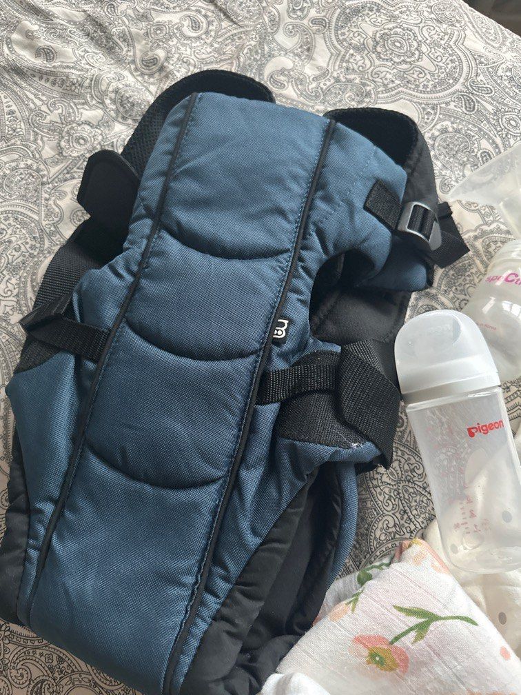 Baby items bundle baby carrier/ baby cot/ baby beddings/ feeding