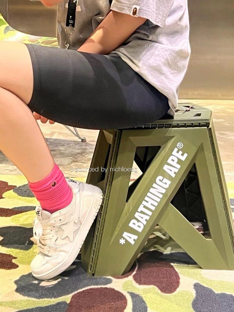 A BATHING APE FOLDING STOOL A BATHING APE FOLDING STOOL tf b