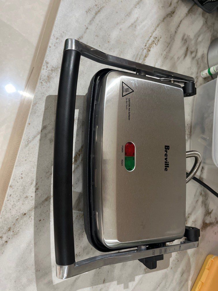 The Toast and Melt 2 Slice Sandwich Press in Stainless Steel BSG220