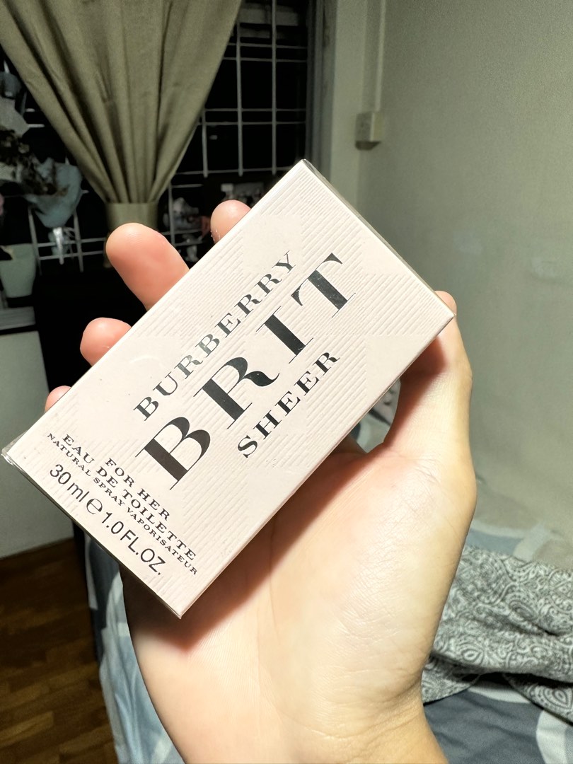 Burberry brit shop edt 30ml