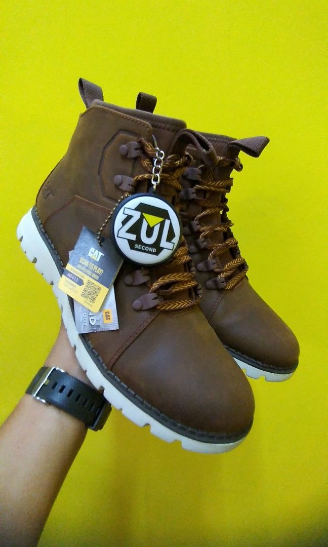 Caterpillar deals mitcham boots