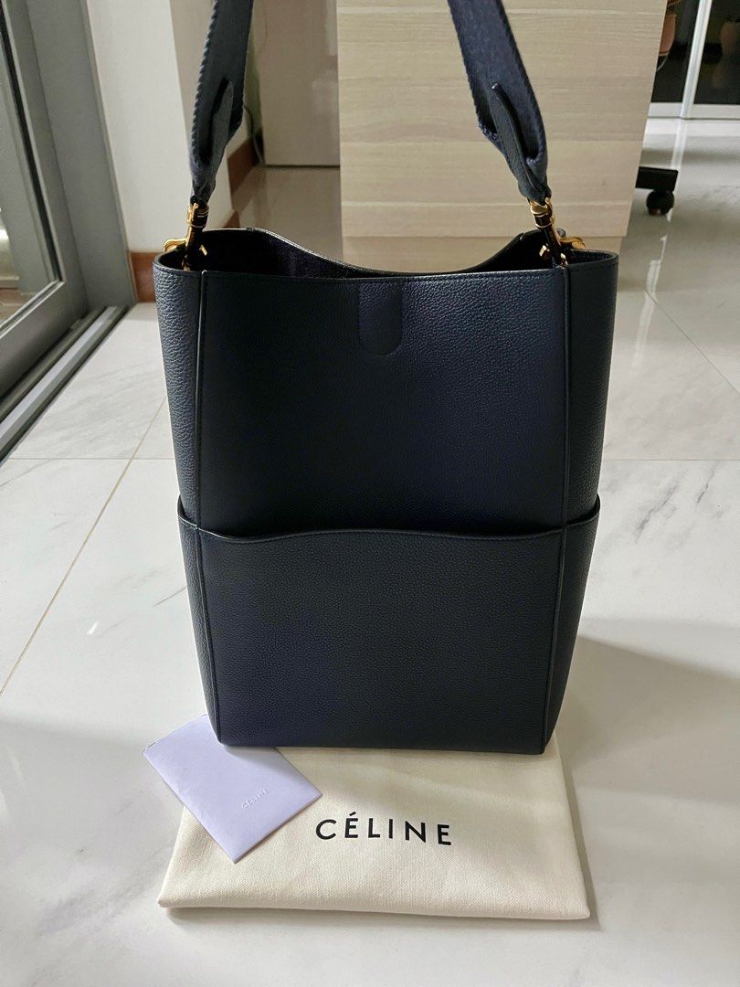 Celine Small Seau Sangle Bucket Bag (SHG-ifw7js) – LuxeDH