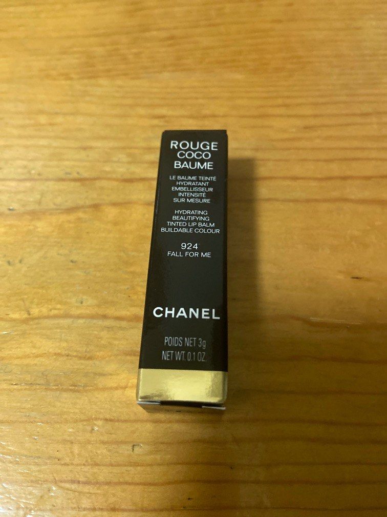 Chanel 924 fall for me tinted lip balm, 美容＆化妝品, 健康及美容- 皮膚護理, 化妝品- Carousell